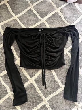 Windsor Black Off-Shoulder Ruched Long-Sleeve Crop Top